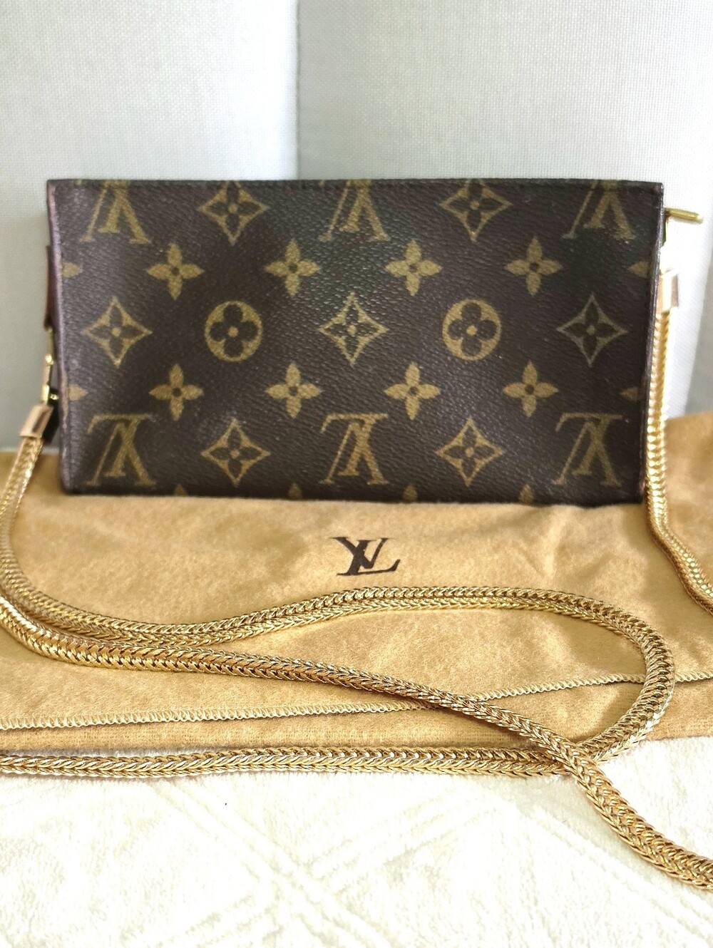 Auth Louis Vuitton Brown Monogram Pouch